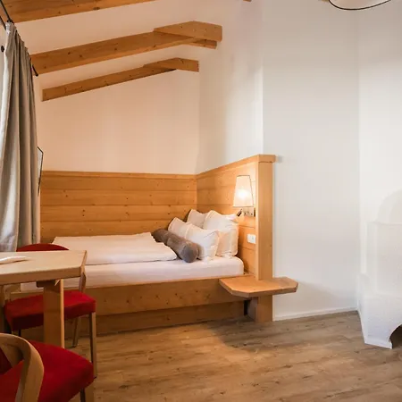 Loewen Chalet